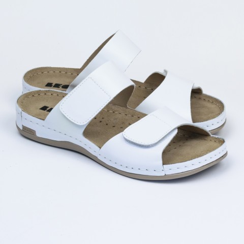 Saboti dama, din piele, de...